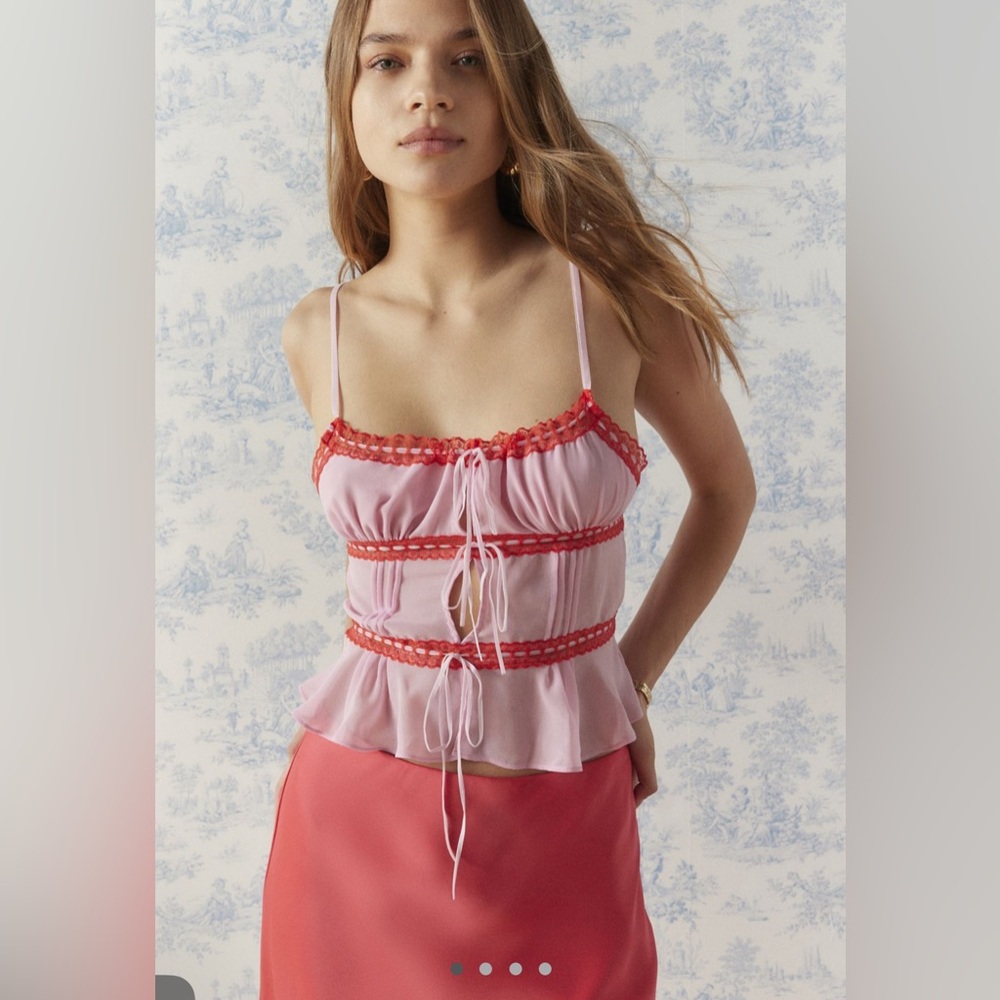Kimchi Blue Ivy Lace Inset Cami